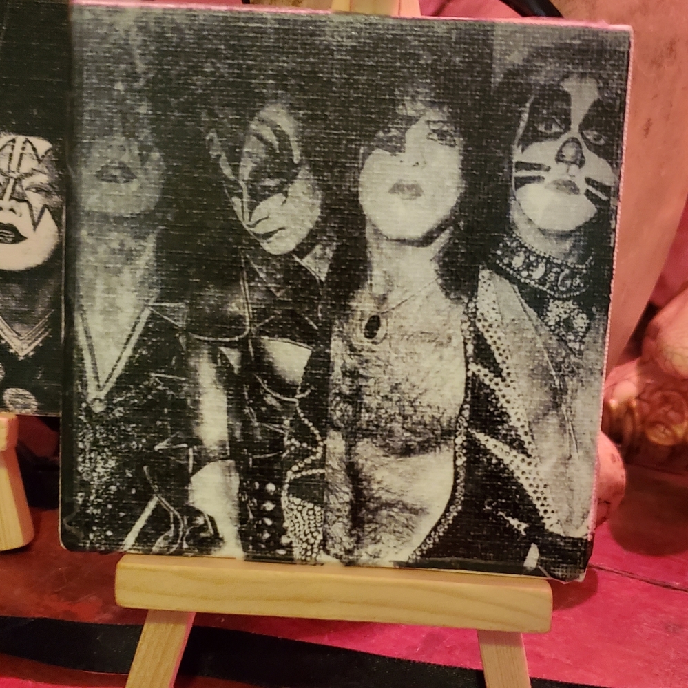 custom kiss 75 era 4x4 inches printed canvas with easel